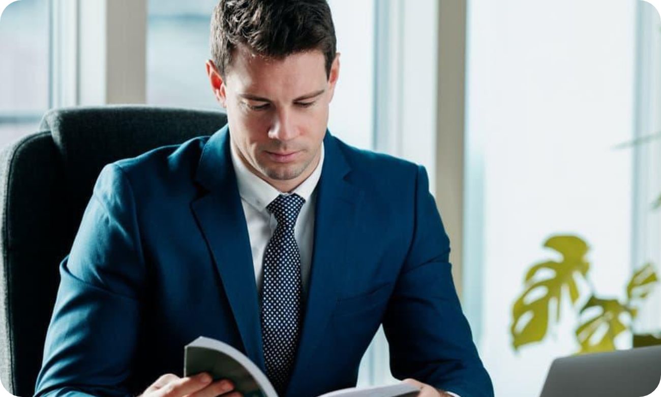 5 livros para corretores de imóveis que querem vender mais